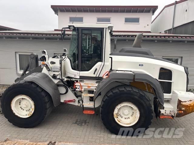Volvo Radlader L110H Kolesni nakladalci