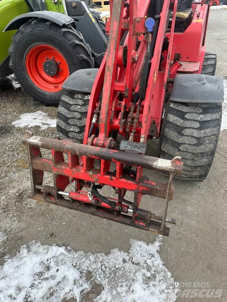 SCHAEFER 2345 Večnamenski nakladalci