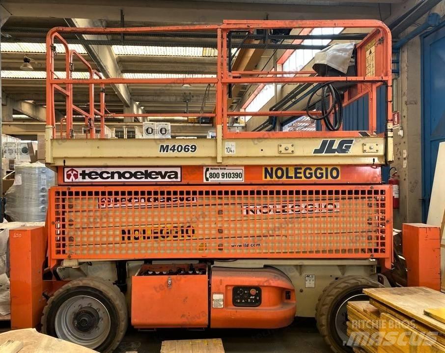 JLG M 4069 Škarjaste dvižne ploščadi