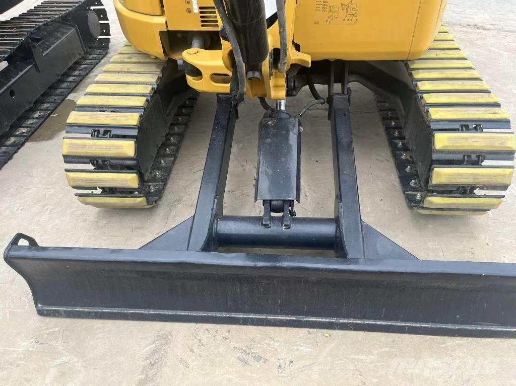 CAT 303.5 E CR Mini bagri <7t