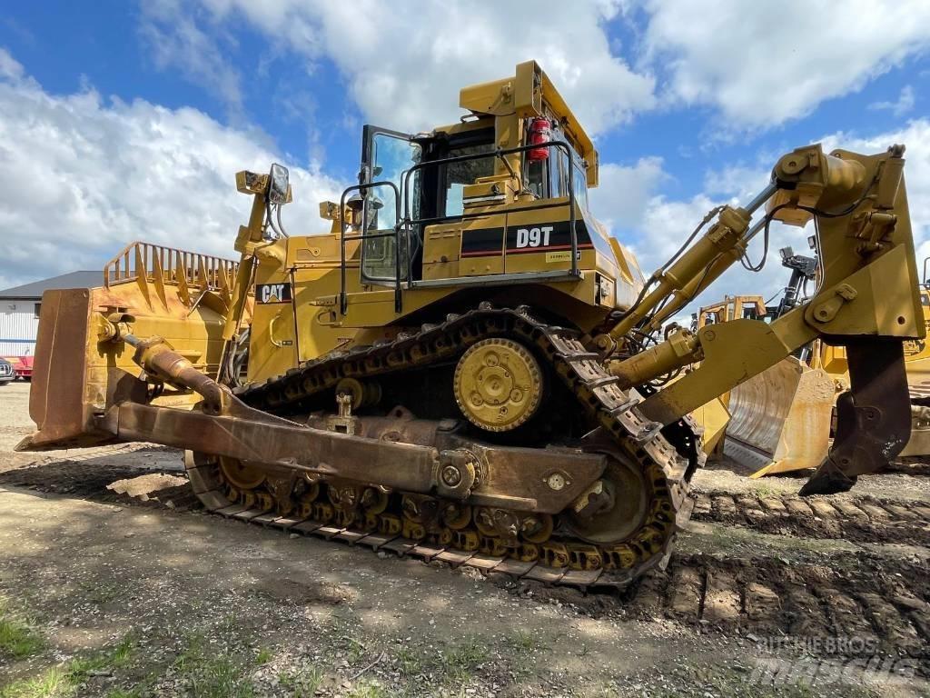 CAT D 9 T Buldožerji goseničarji