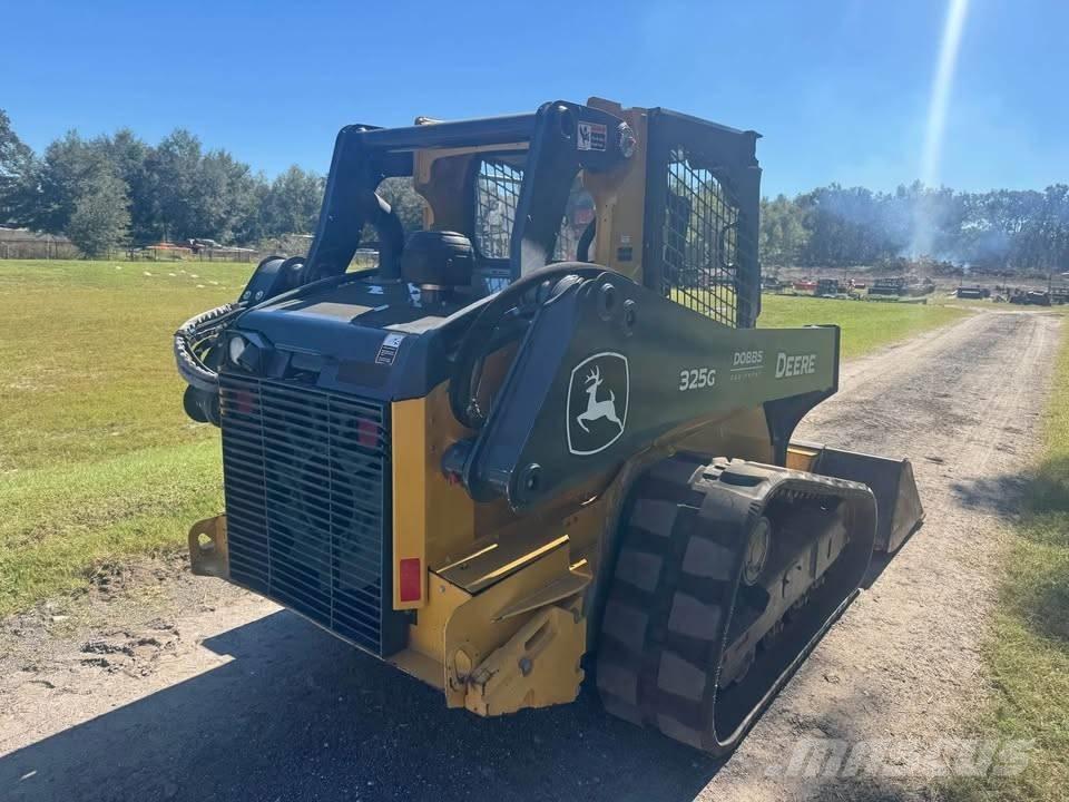 John Deere 325 Skid steer mini nakladalci