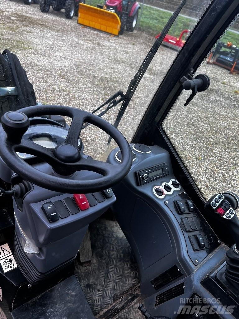 GiANT G3500 Mini nakladalci
