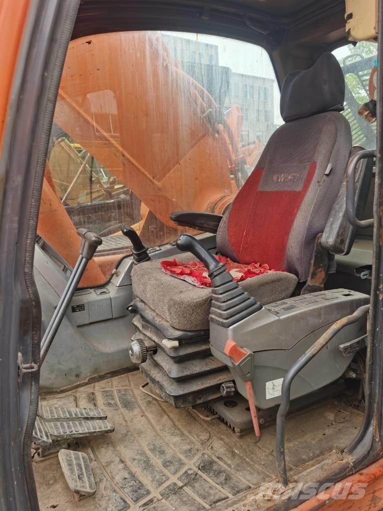 Doosan DX300LC-9C Bagri goseničarji