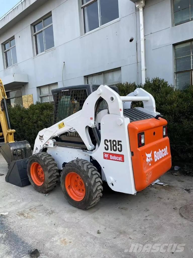 Bobcat S185 Skid steer mini nakladalci