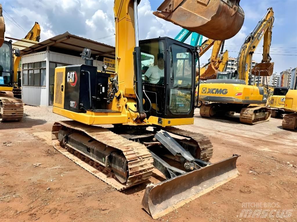 CAT 307 Mini bagri <7t
