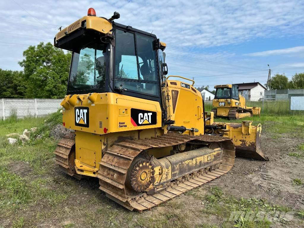 CAT D 4 K 2 LGP Buldožerji goseničarji