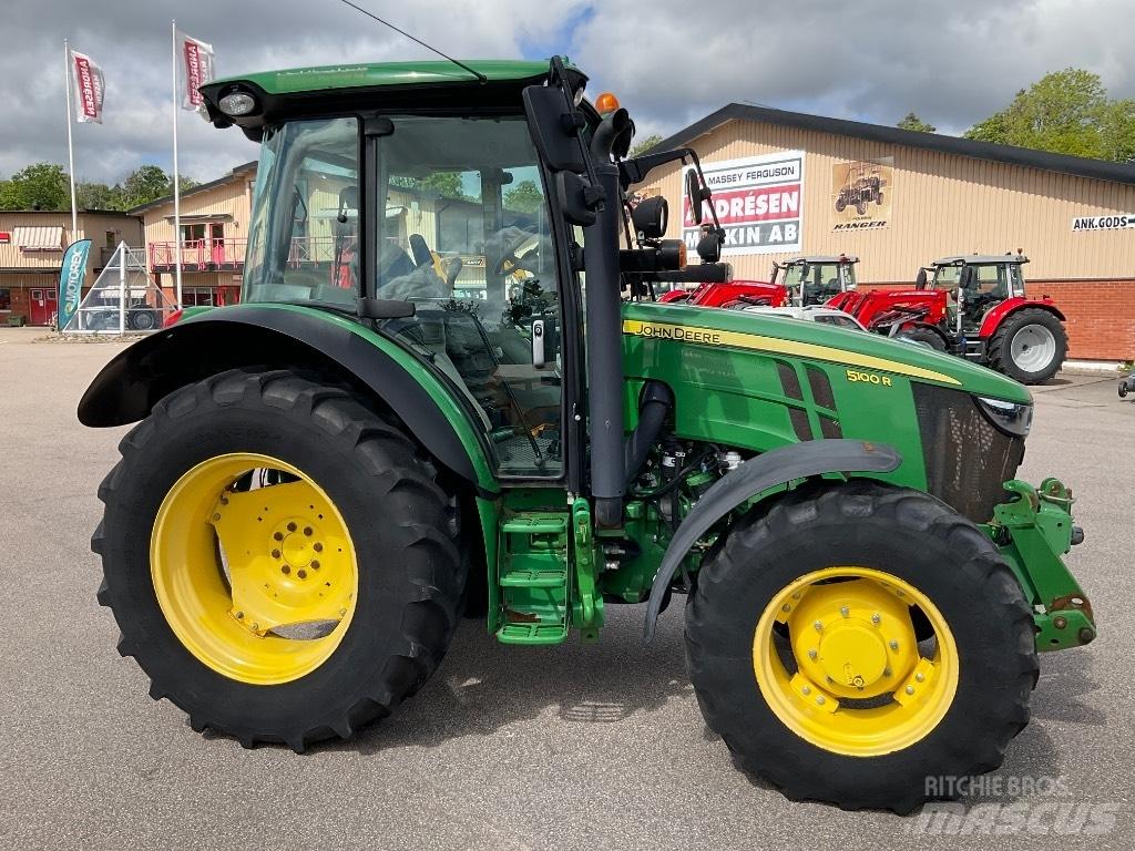John Deere 5100 R Traktorji