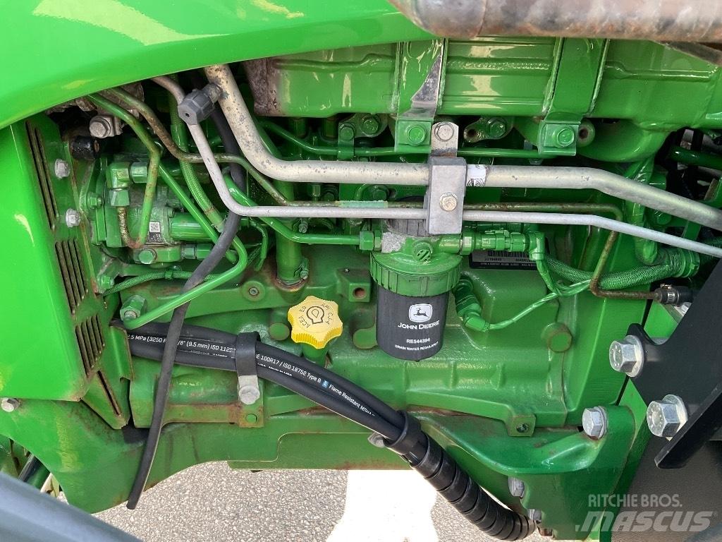 John Deere 5100 R Traktorji