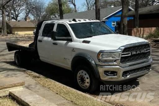 RAM 4500 TRADESMAN Tovornjaki s kesonom/platojem