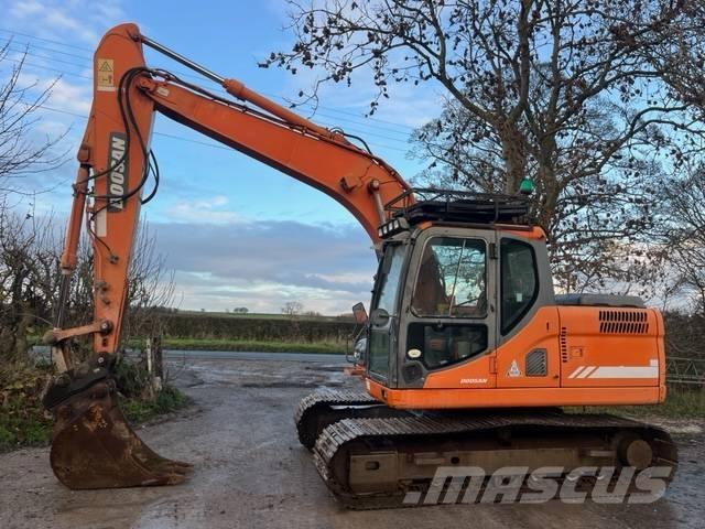 Doosan DX 140 LC Bagri goseničarji