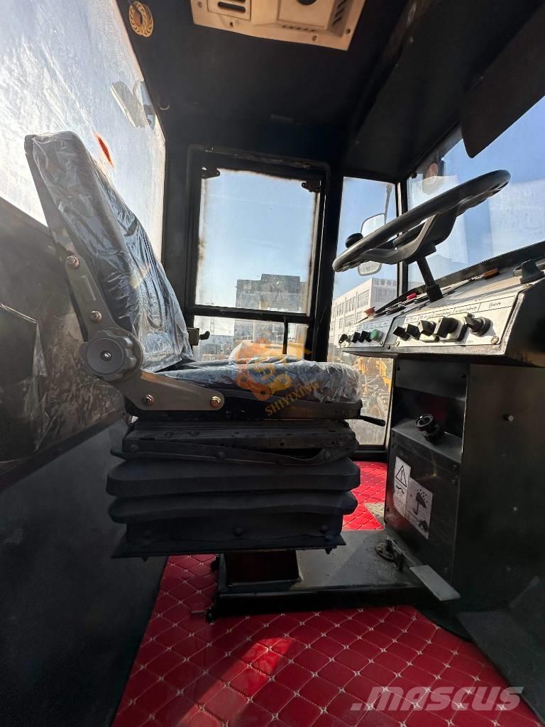 XCMG XD 103 Kompaktorji tal