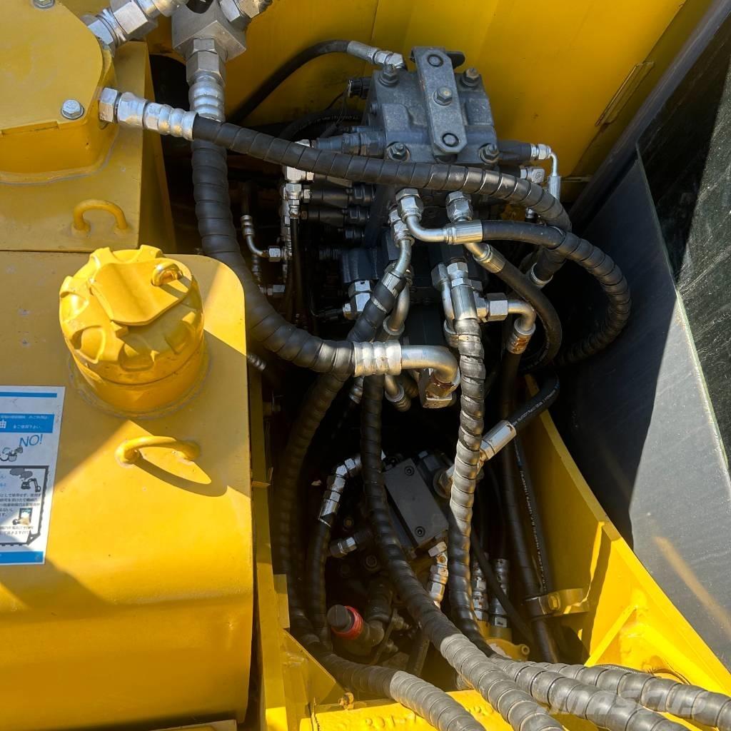 Komatsu PC 70 Bagri goseničarji