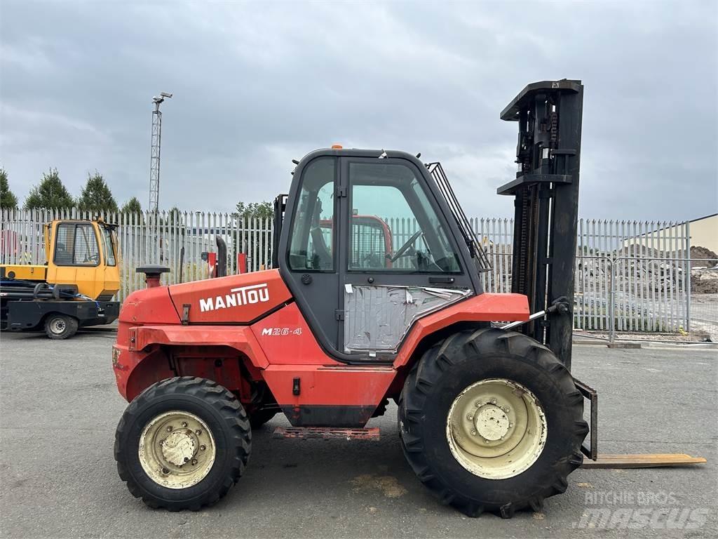 Manitou M26-4 Terenski viličar