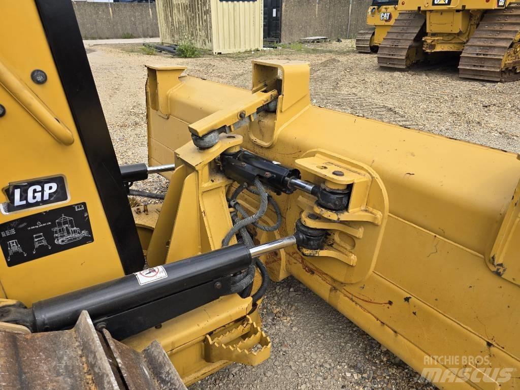 CAT D 3 LGP Buldožerji goseničarji