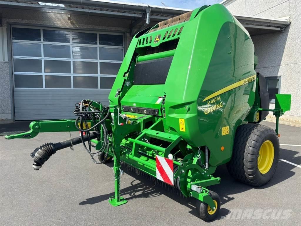 John Deere V451M Balirke (okrogle bale)