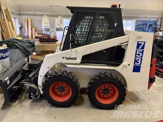 Bobcat 753 Mini nakladalci