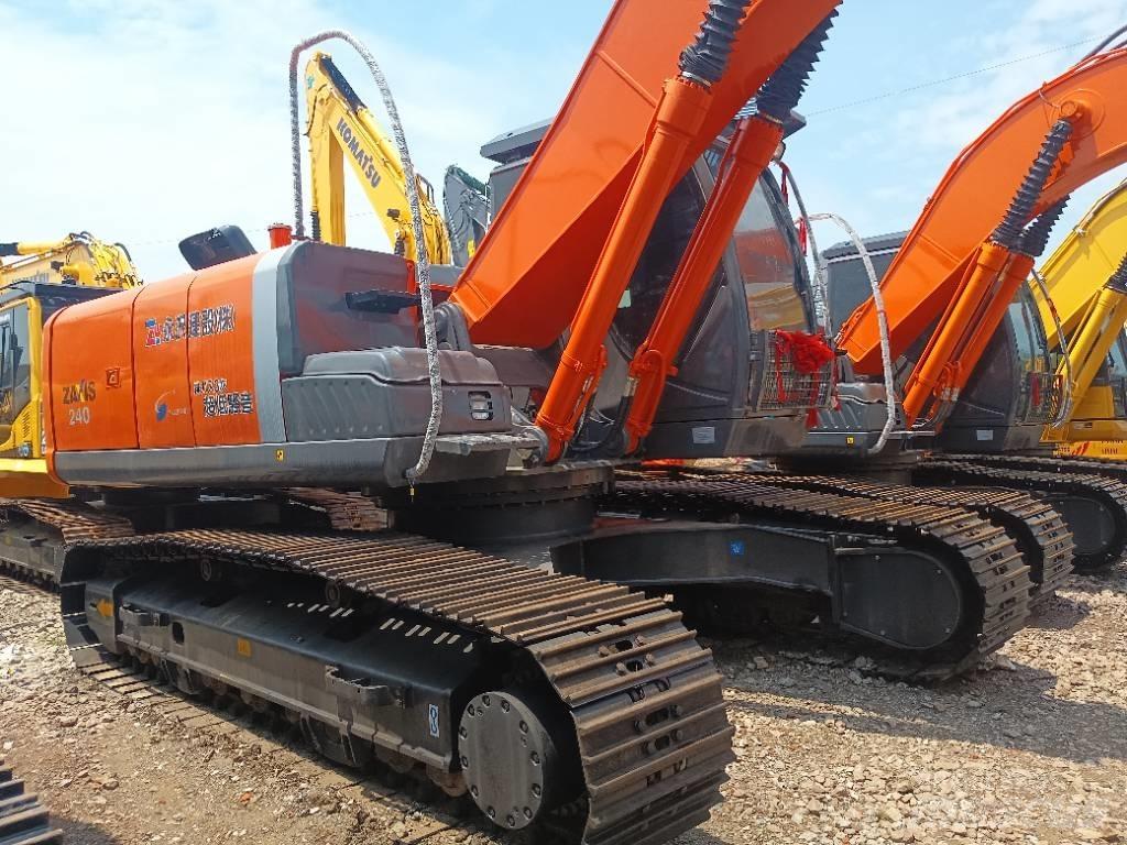 Hitachi ZX 240 Bagri goseničarji