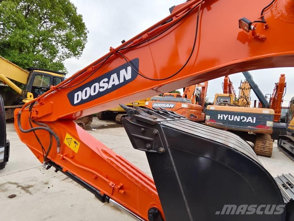 Doosan DX 225 LC Bagri goseničarji