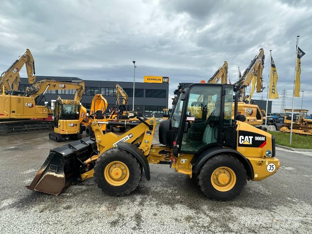 CAT 906 M Kolesni nakladalci