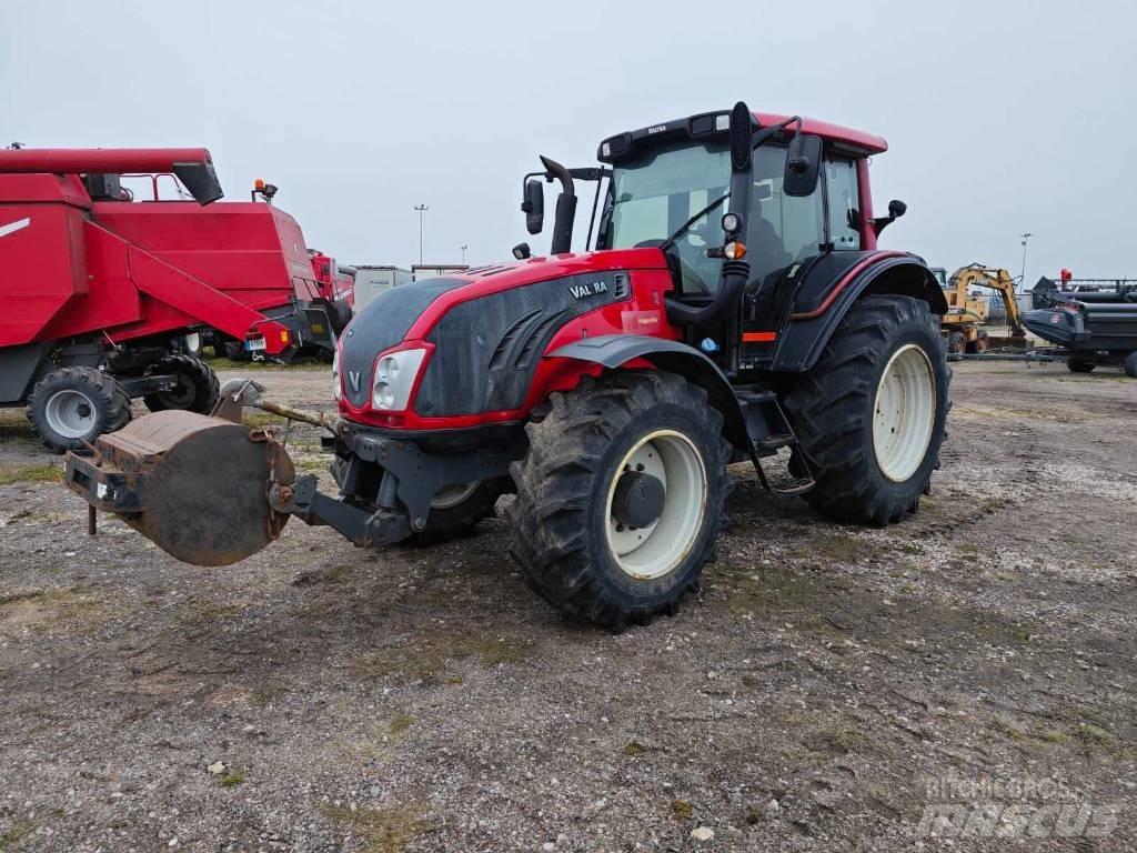 Valtra T 193 Traktorji