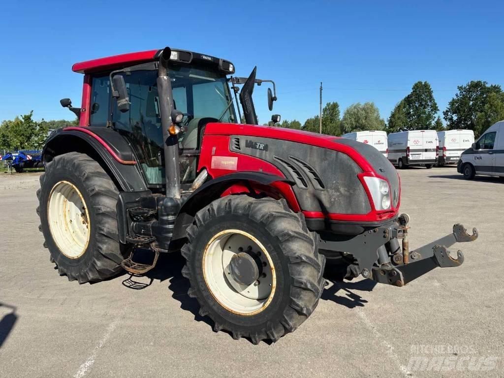 Valtra T 193 Traktorji