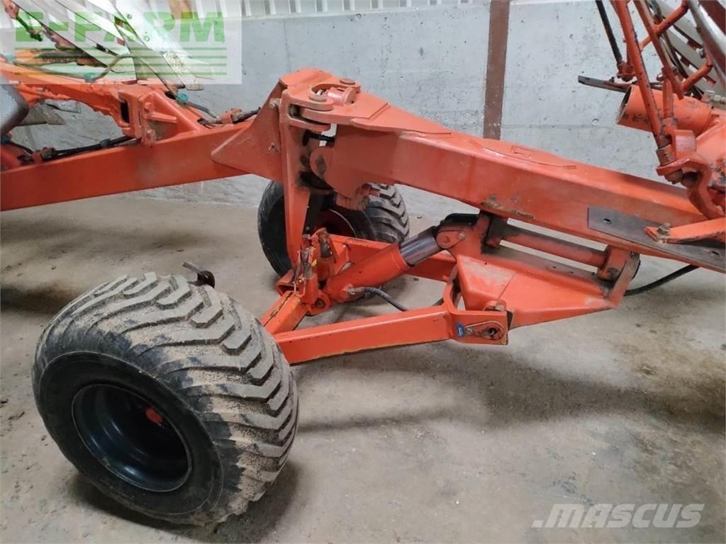 Kuhn Manager 8 NSH Navadni plugi
