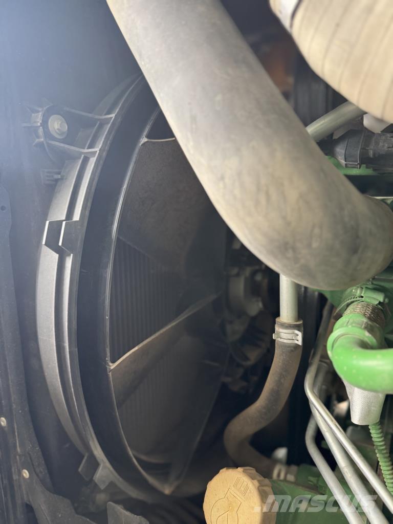 John Deere 6175R Traktorji