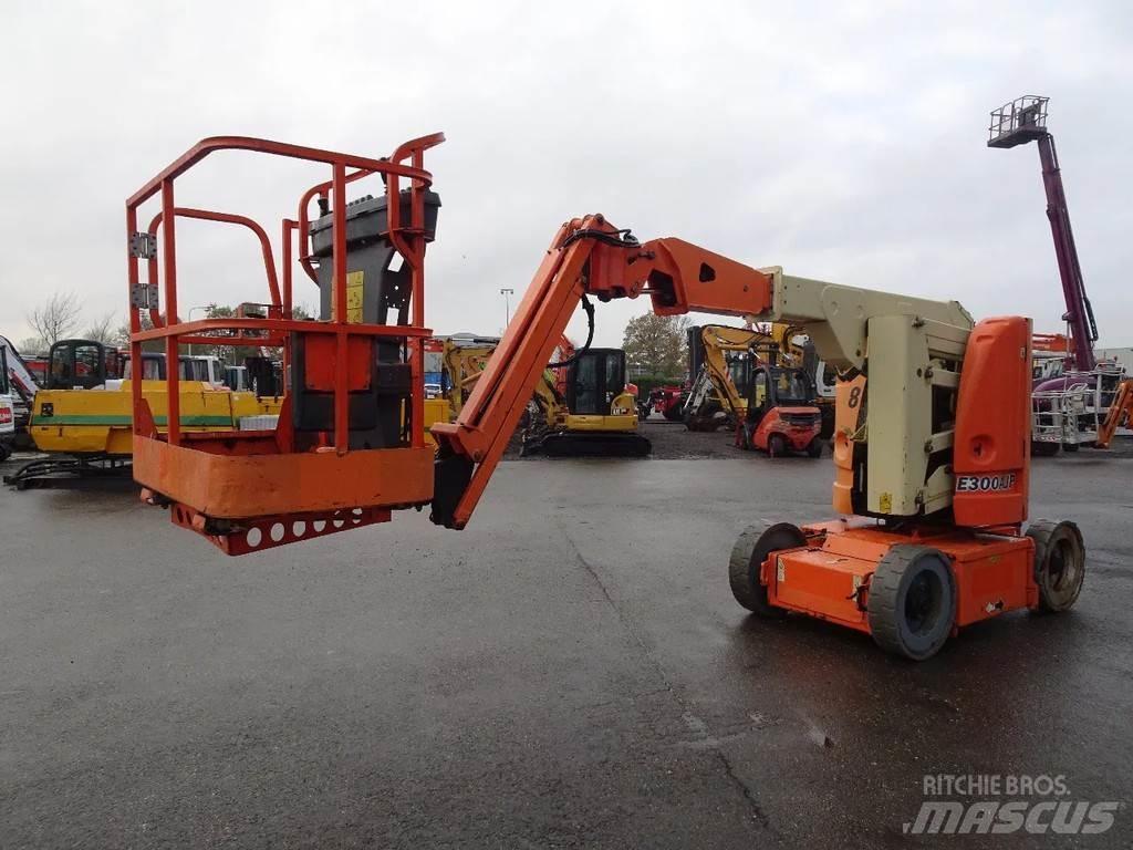 JLG E300AJP Zglobne dvižne ploščadi
