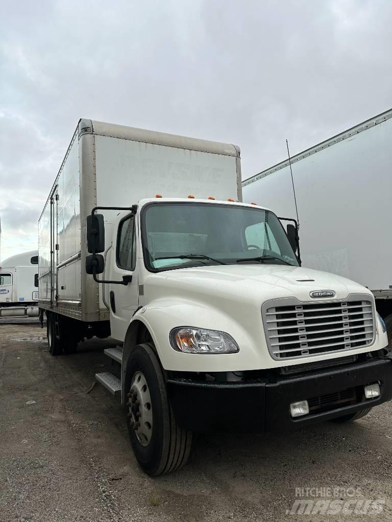 Freightliner M2 106 Tovornjaki zabojniki