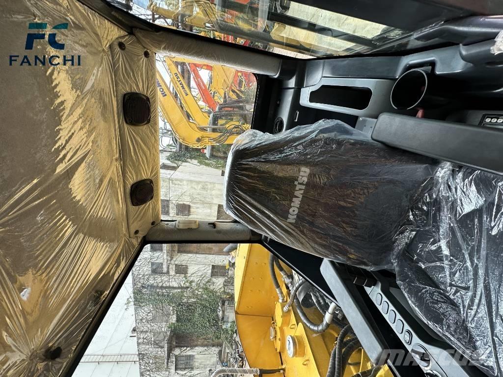 Komatsu PC 70 Bagri goseničarji