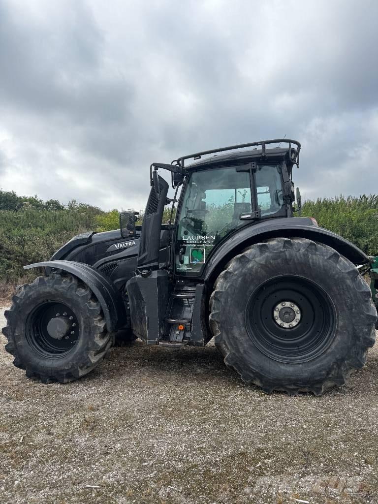 Valtra T 235 Direct Traktorji