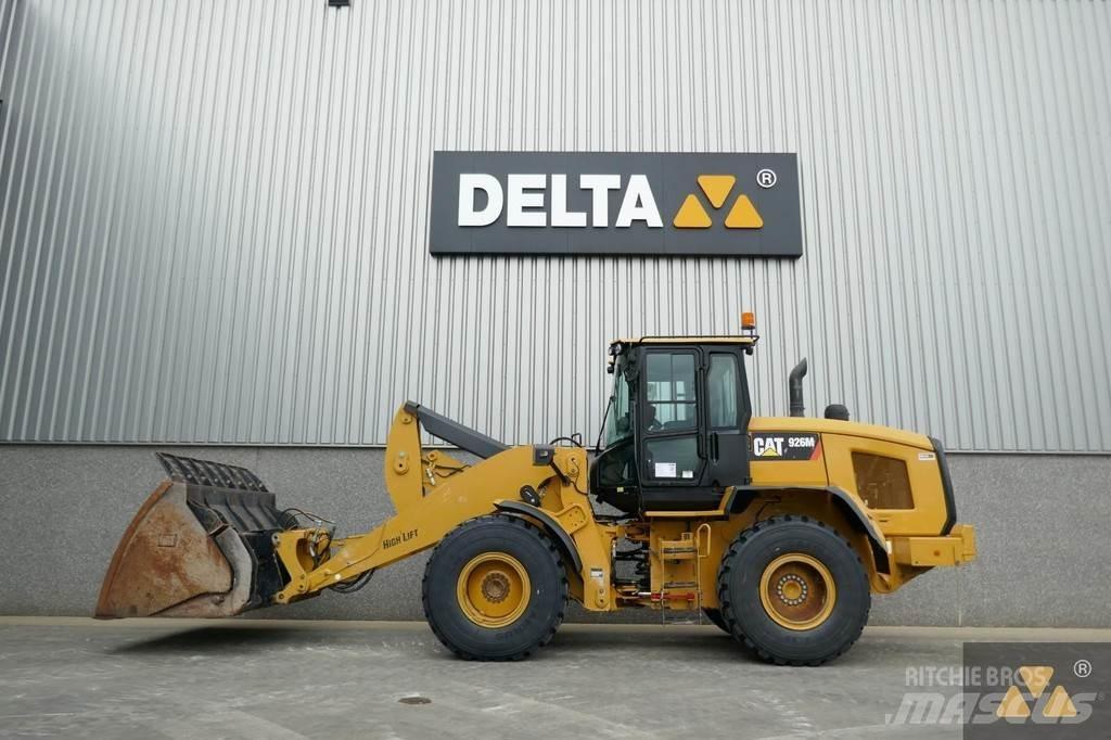 CAT 926M Kolesni nakladalci