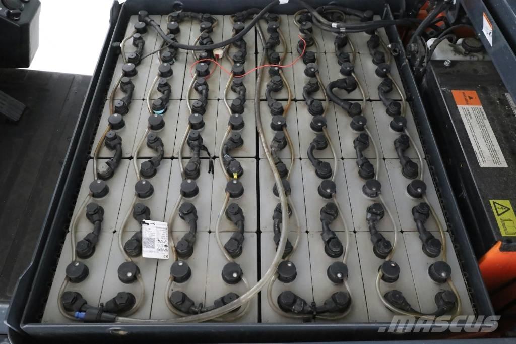 Toyota 8 FBMT 30 Električni viličarji