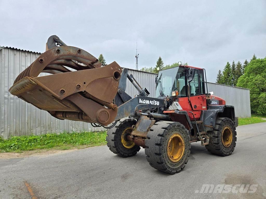 Komatsu WA200PZ-6 Kolesni nakladalci