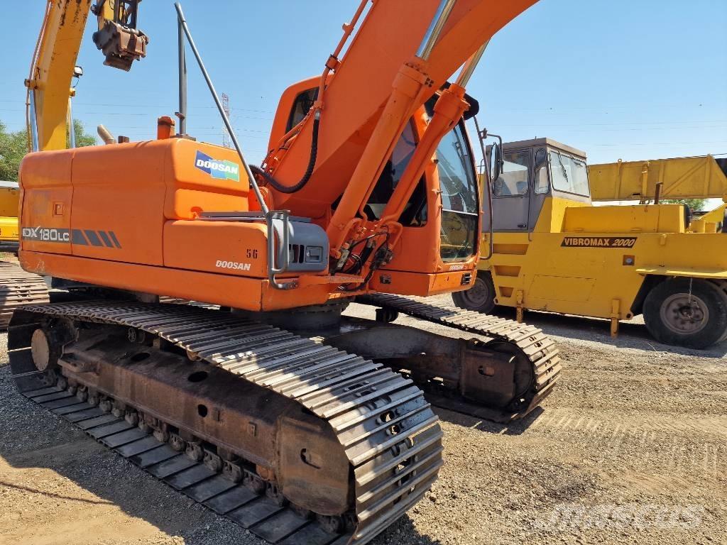 Doosan DX 180 LC Bagri goseničarji