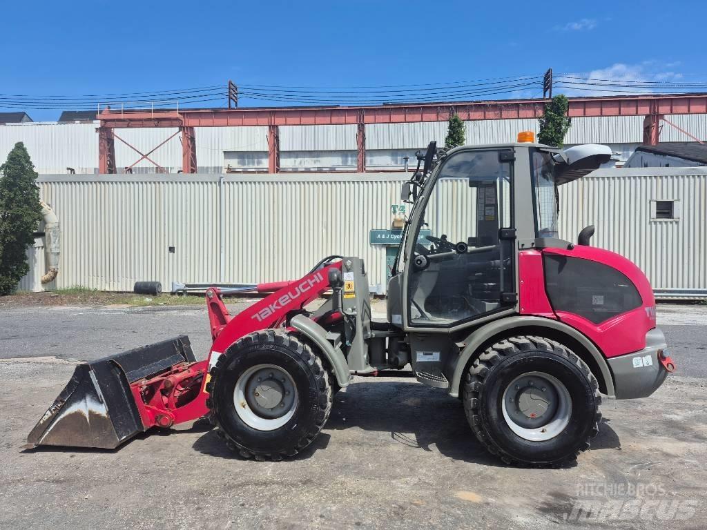 Takeuchi TW 60 Kolesni nakladalci