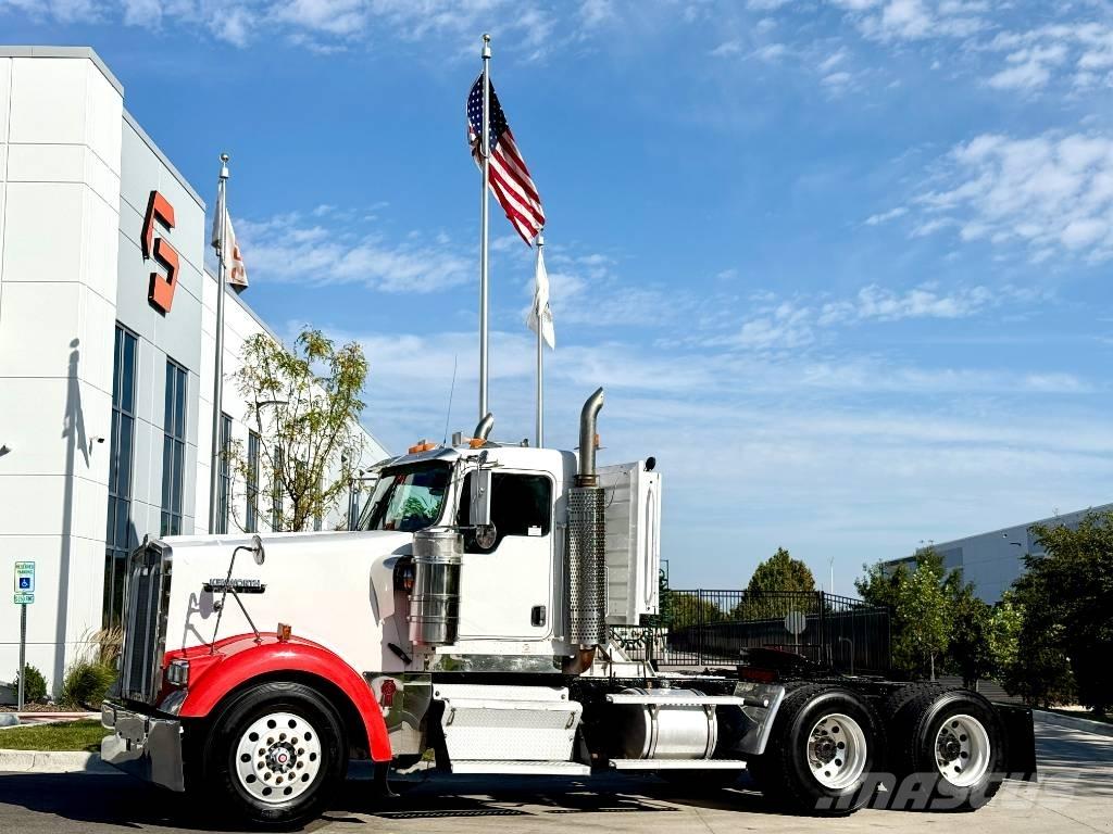Kenworth W 900 Vlačilci
