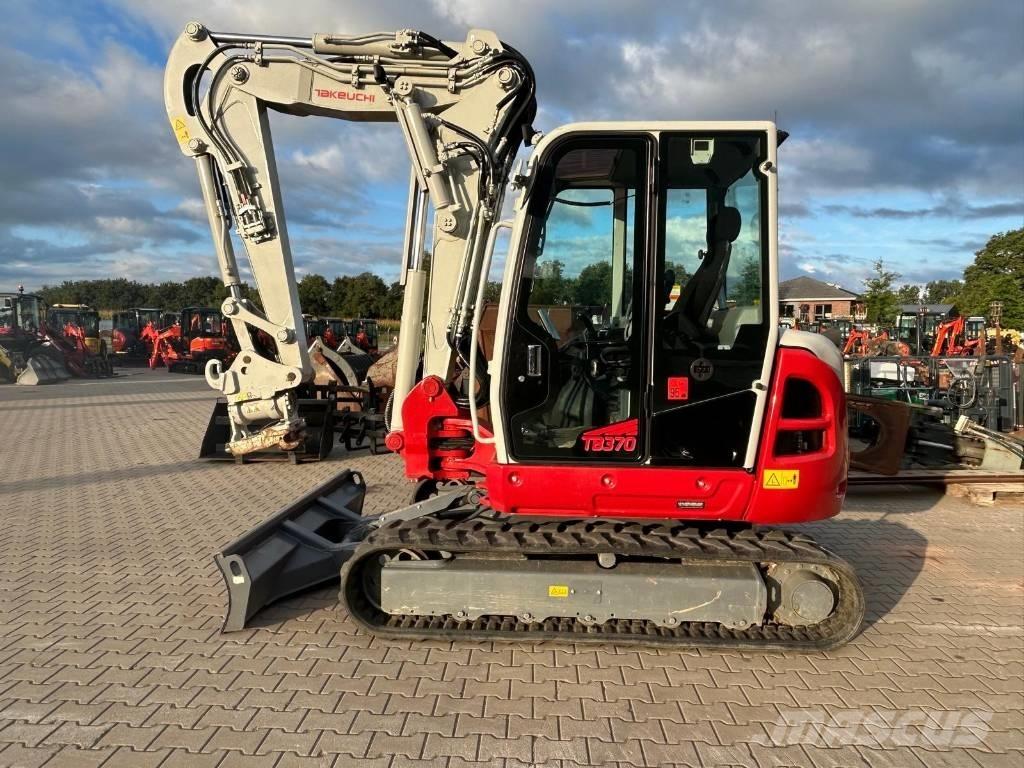 Takeuchi TB 370 V4 Midi bagri 7t – 12t