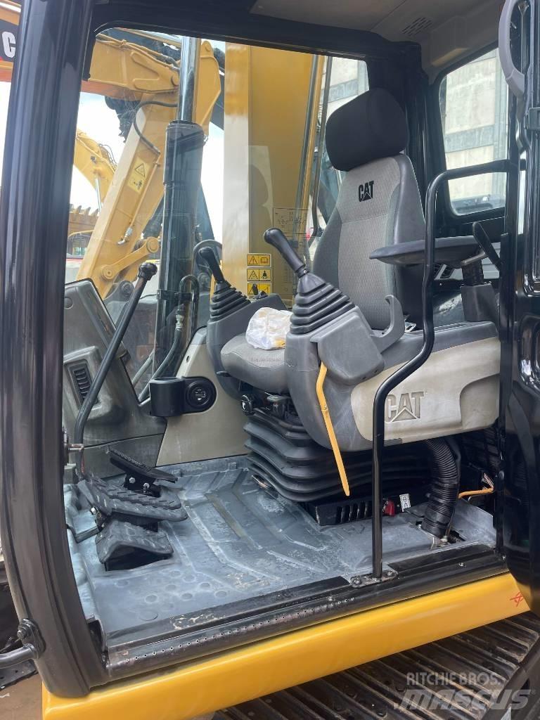 CAT 307 D Mini bagri <7t
