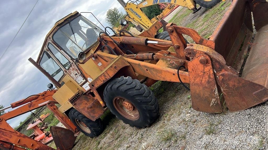 Schaeff SKB 800 Motorji