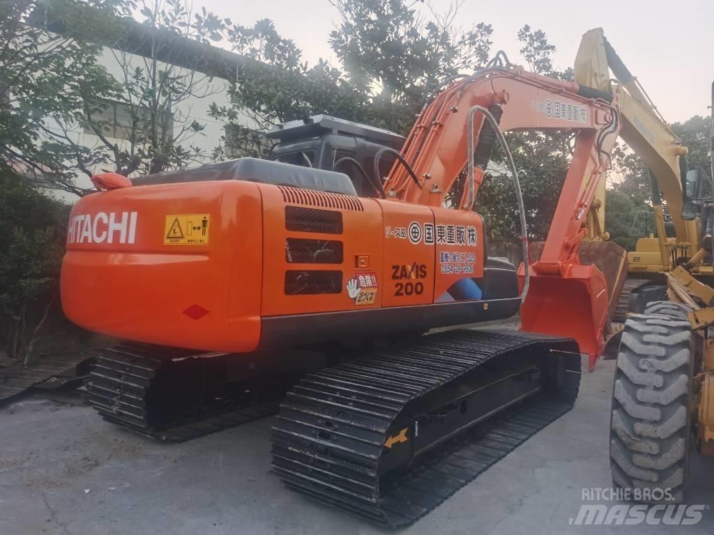 Hitachi ZX 200 Bagri goseničarji