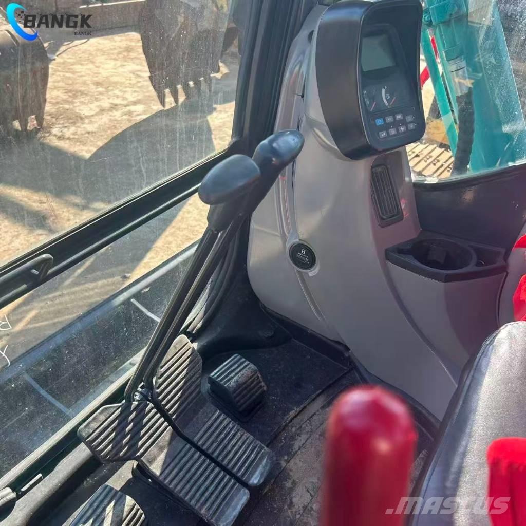 Kobelco SK75-8 Bagri goseničarji