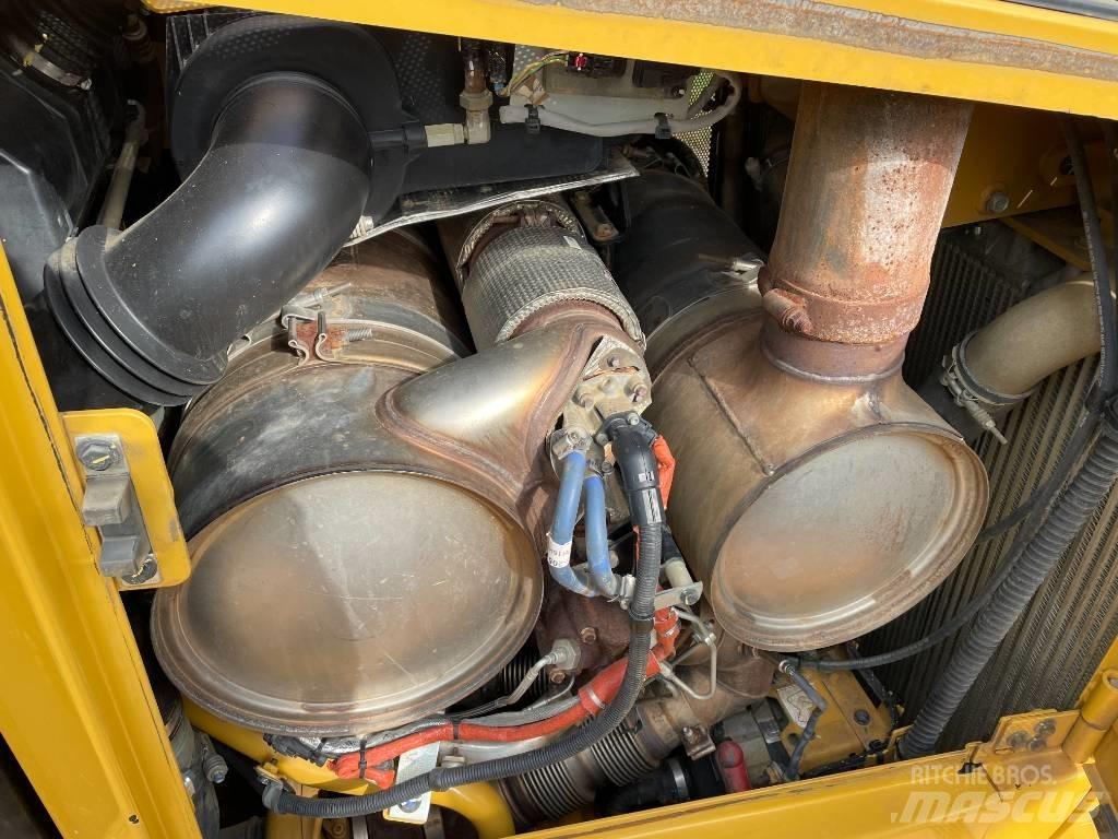 CAT D 6 T LGP EPA Buldožerji goseničarji