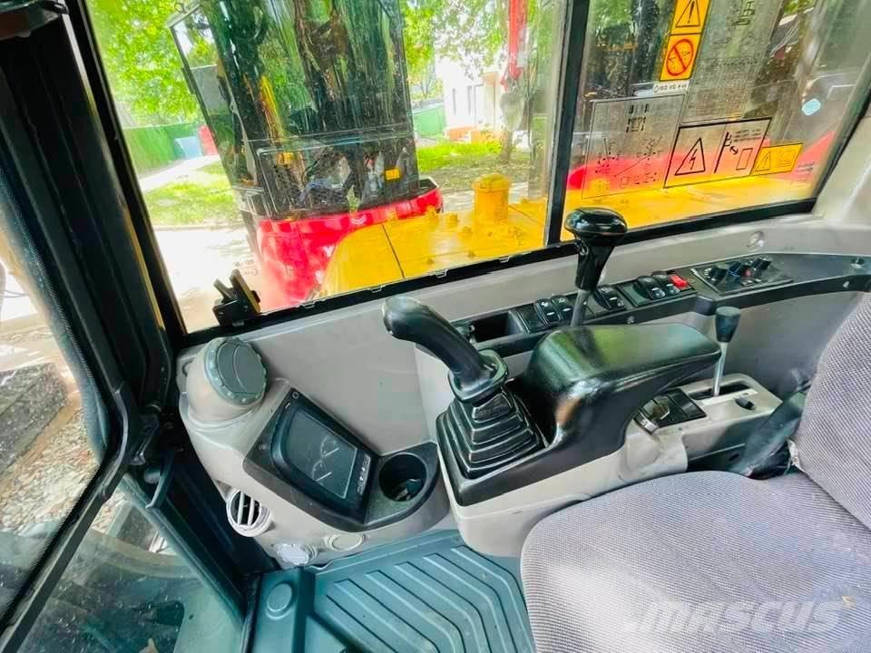 Volvo EX60 DL Mini bagri <7t