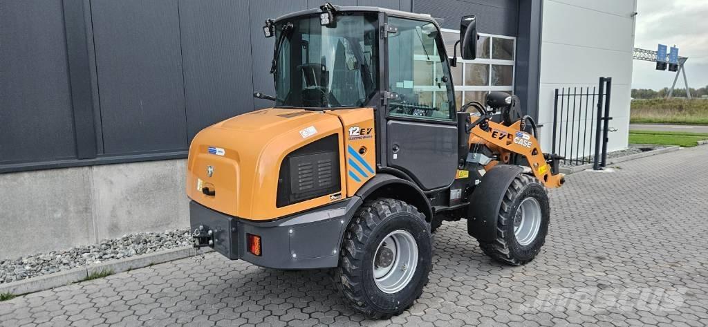 CASE 12 EV Evolution Kolesni nakladalci