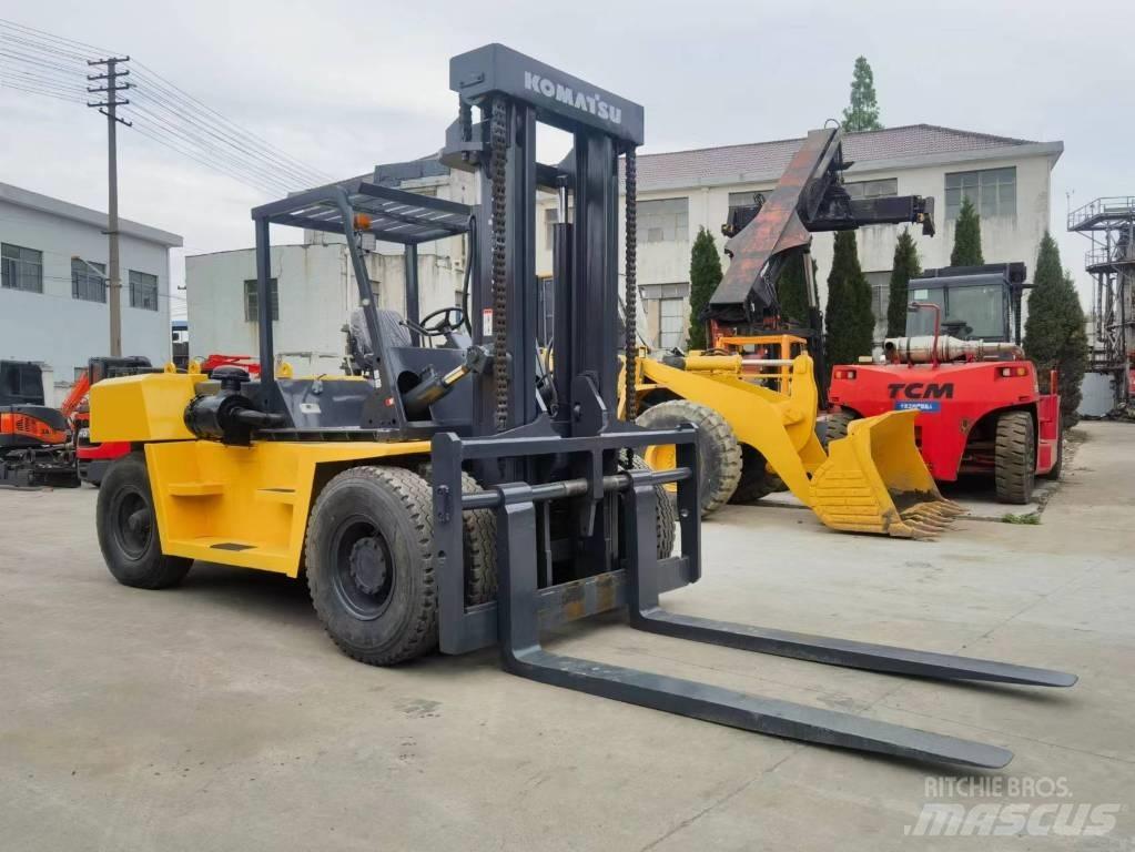 Komatsu FD 15 Dizelski viličarji