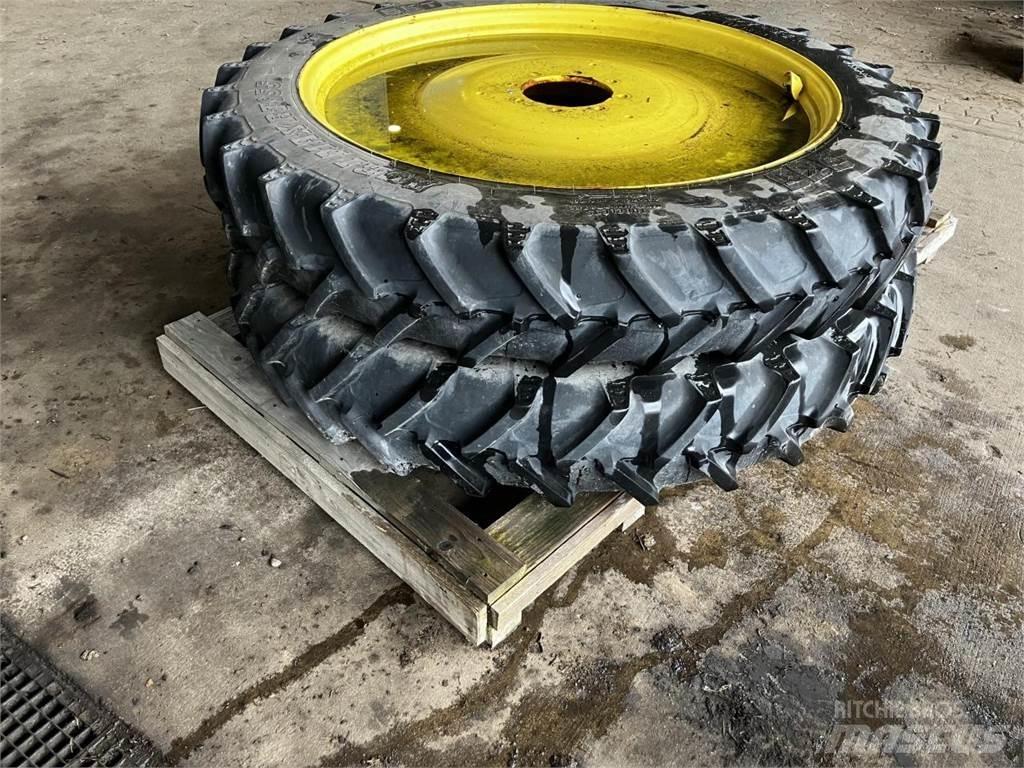 BKT 270/95R48 Gume, kolesa in platišča