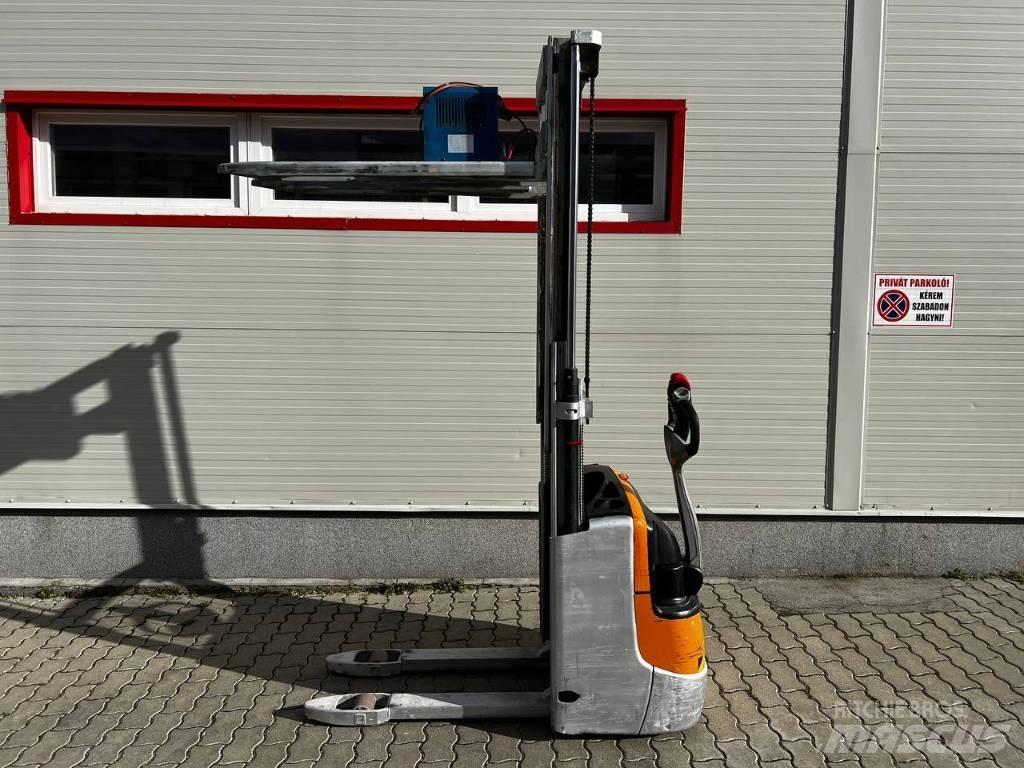 Still EXV 10 Ročni električni viličar