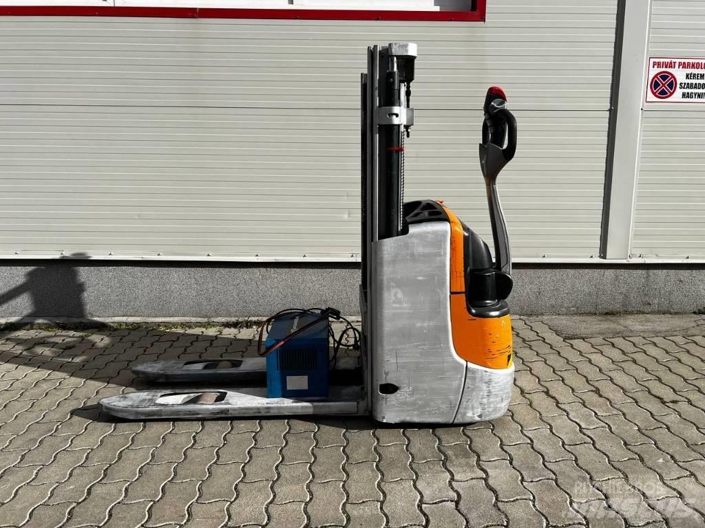 Still EXV 10 Ročni električni viličar